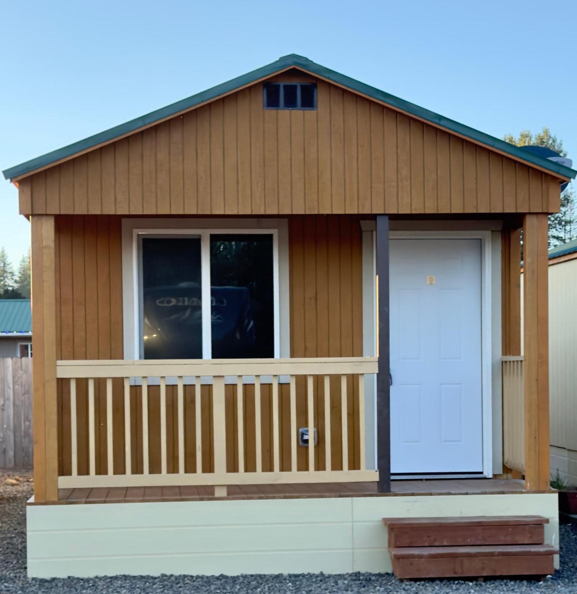 Far West Cabin-Tiny Homes Rental Forks Buitenkant foto